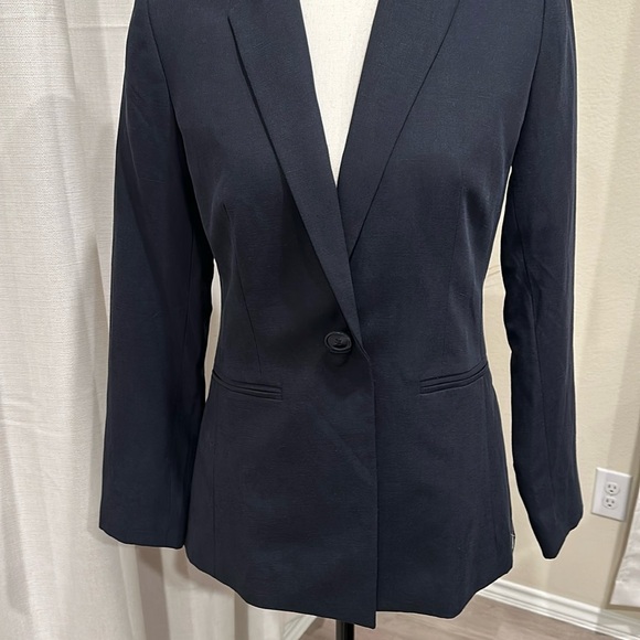 LOFT Blazer Jacket. - Picture 4 of 16